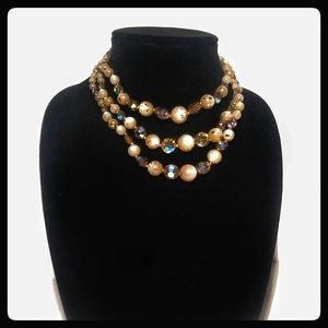 Vintage speckled Aurora Borealis glass necklace